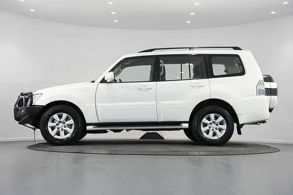 2021 Mitsubishi Pajero GLX NX