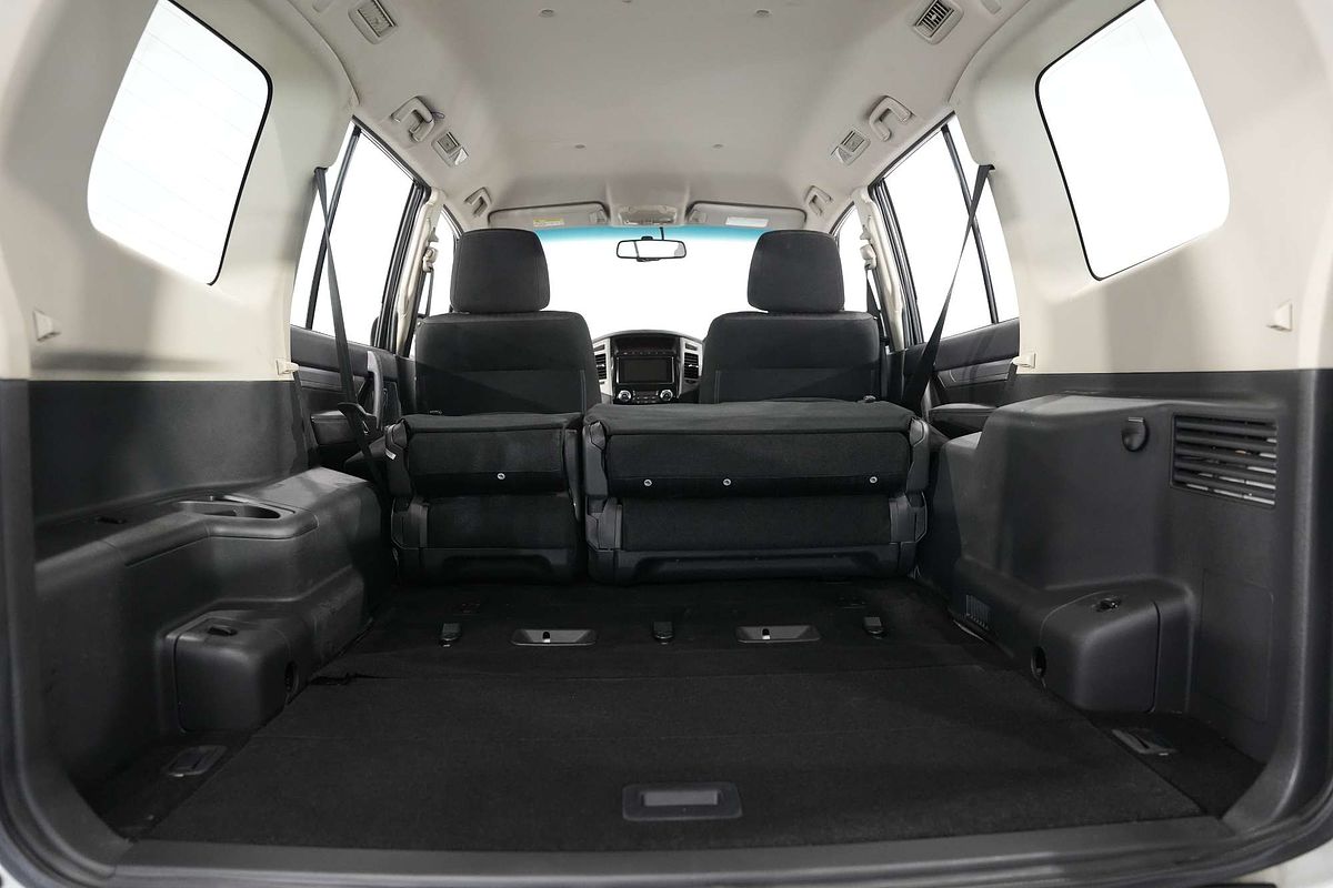 2021 Mitsubishi Pajero GLX NX