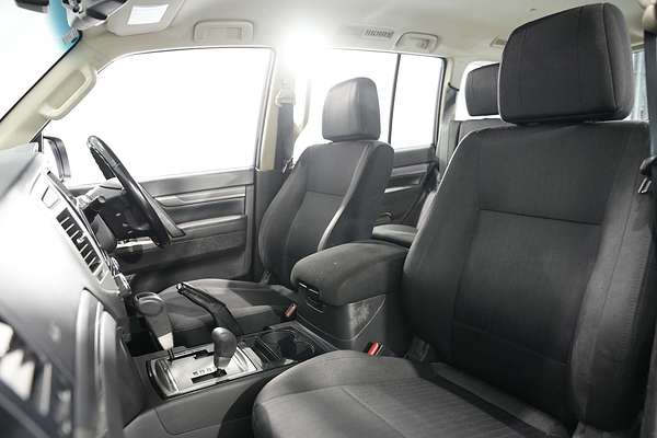 2021 Mitsubishi Pajero GLX NX