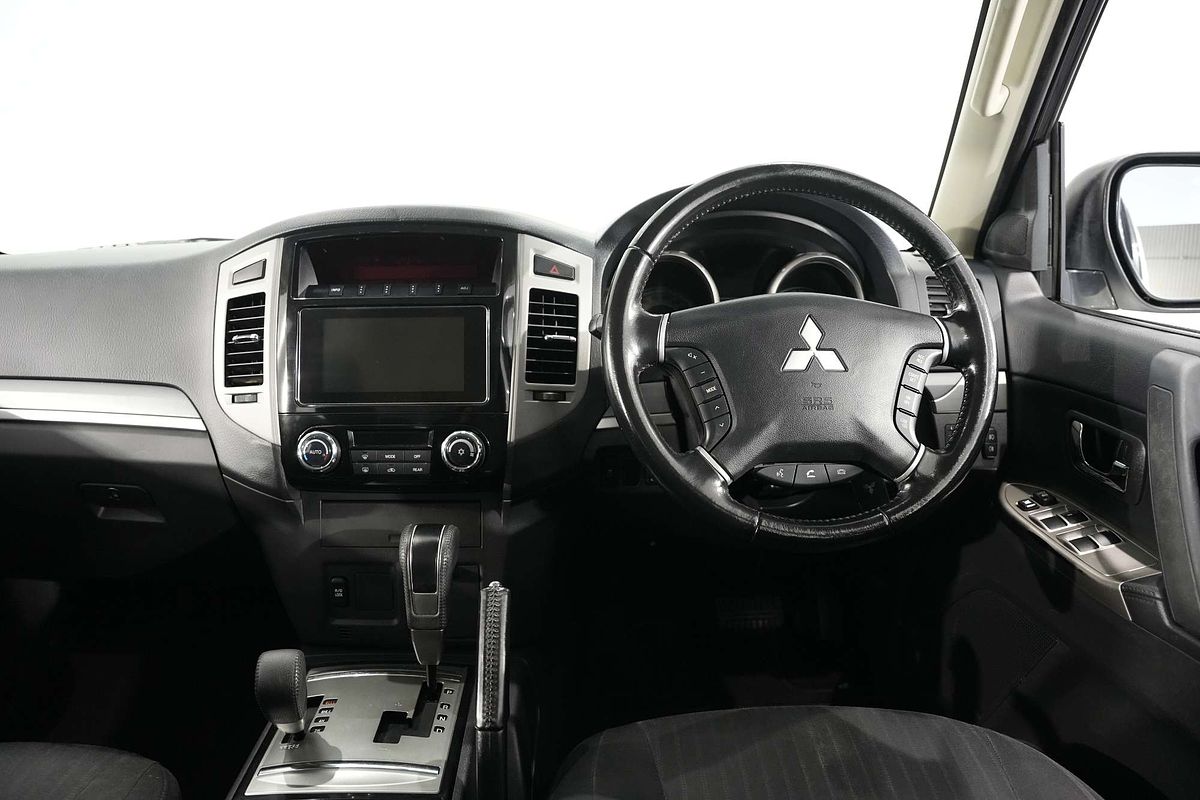 2021 Mitsubishi Pajero GLX NX