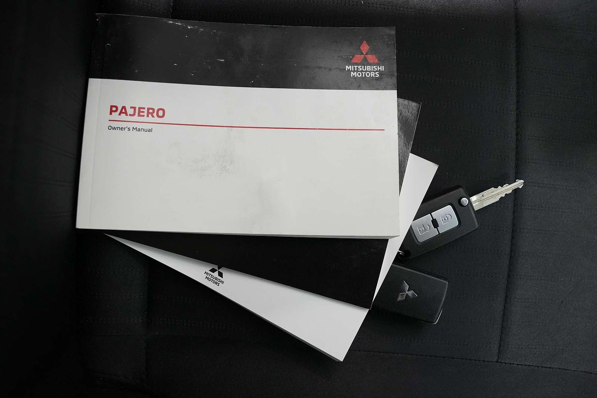 2021 Mitsubishi Pajero GLX NX