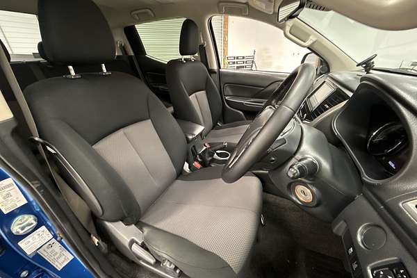 2022 Mitsubishi Triton GLX-R MR 4X4