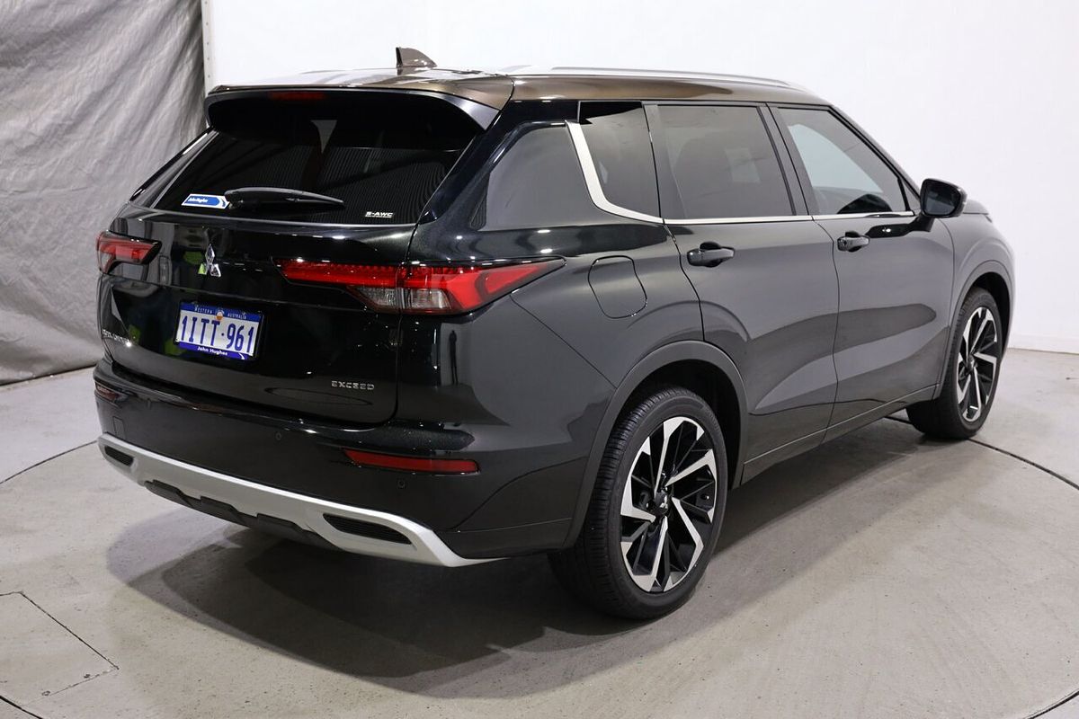2023 Mitsubishi Outlander Exceed Tourer ZM