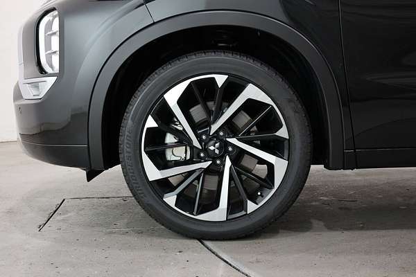 2023 Mitsubishi Outlander Exceed Tourer ZM