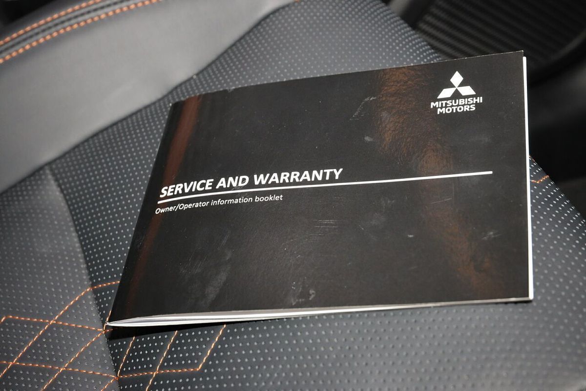 2023 Mitsubishi Outlander Exceed Tourer ZM