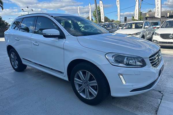 2015 Volvo XC60 D4 Luxury