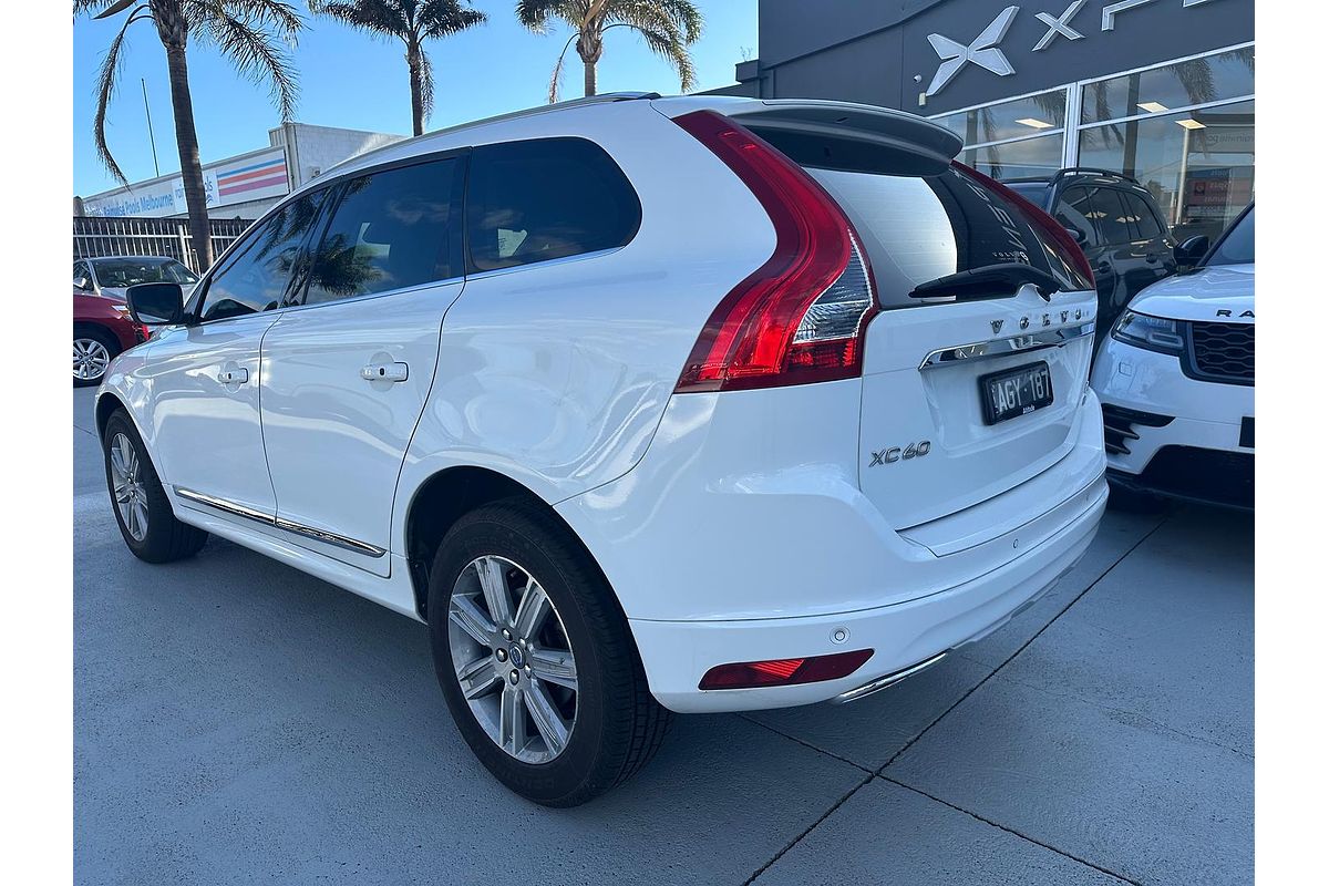 2015 Volvo XC60 D4 Luxury