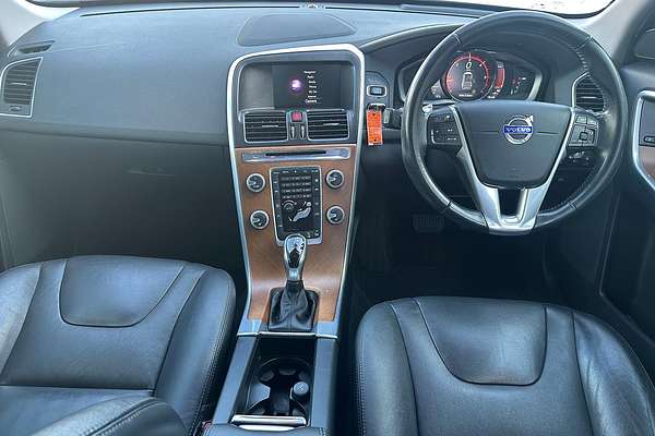 2015 Volvo XC60 D4 Luxury