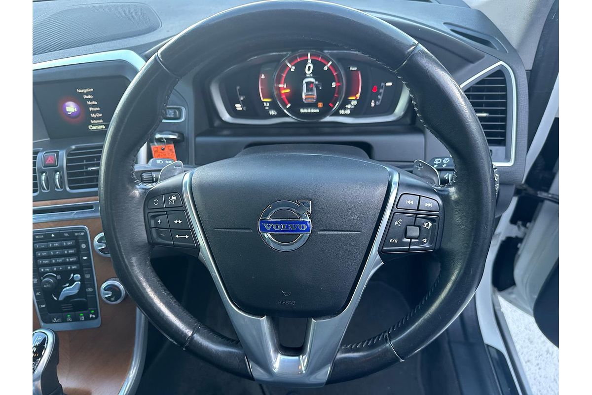 2015 Volvo XC60 D4 Luxury