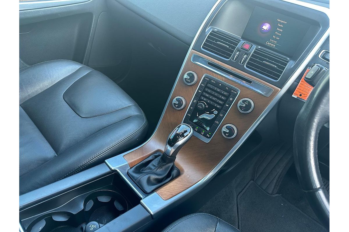 2015 Volvo XC60 D4 Luxury