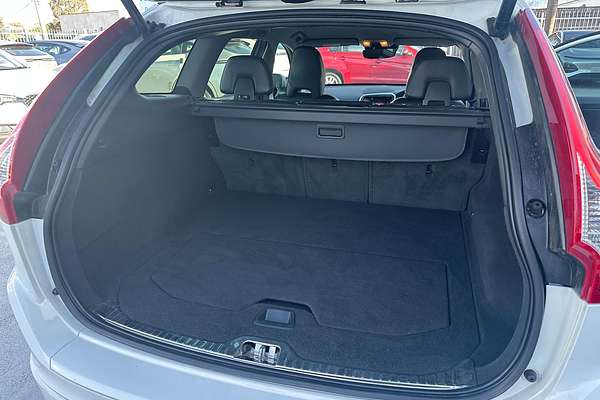 2015 Volvo XC60 D4 Luxury