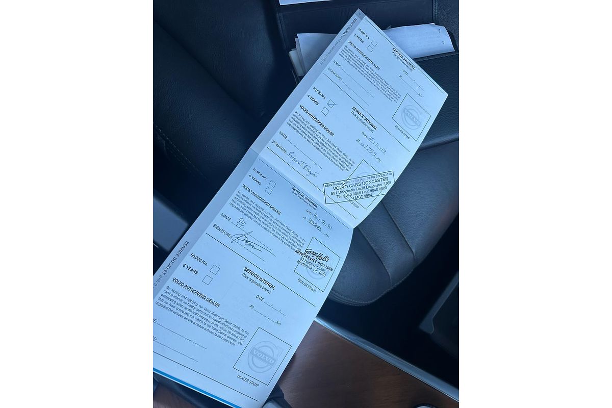 2015 Volvo XC60 D4 Luxury