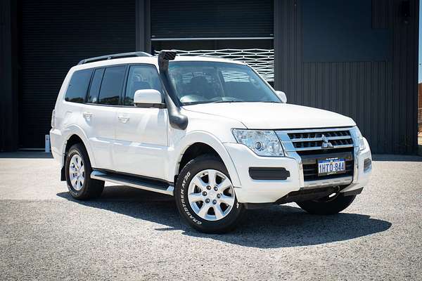 2016 Mitsubishi Pajero GLX NX