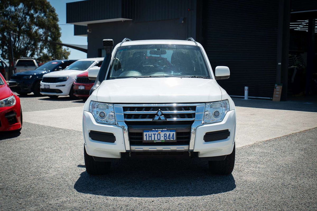 2016 Mitsubishi Pajero GLX NX