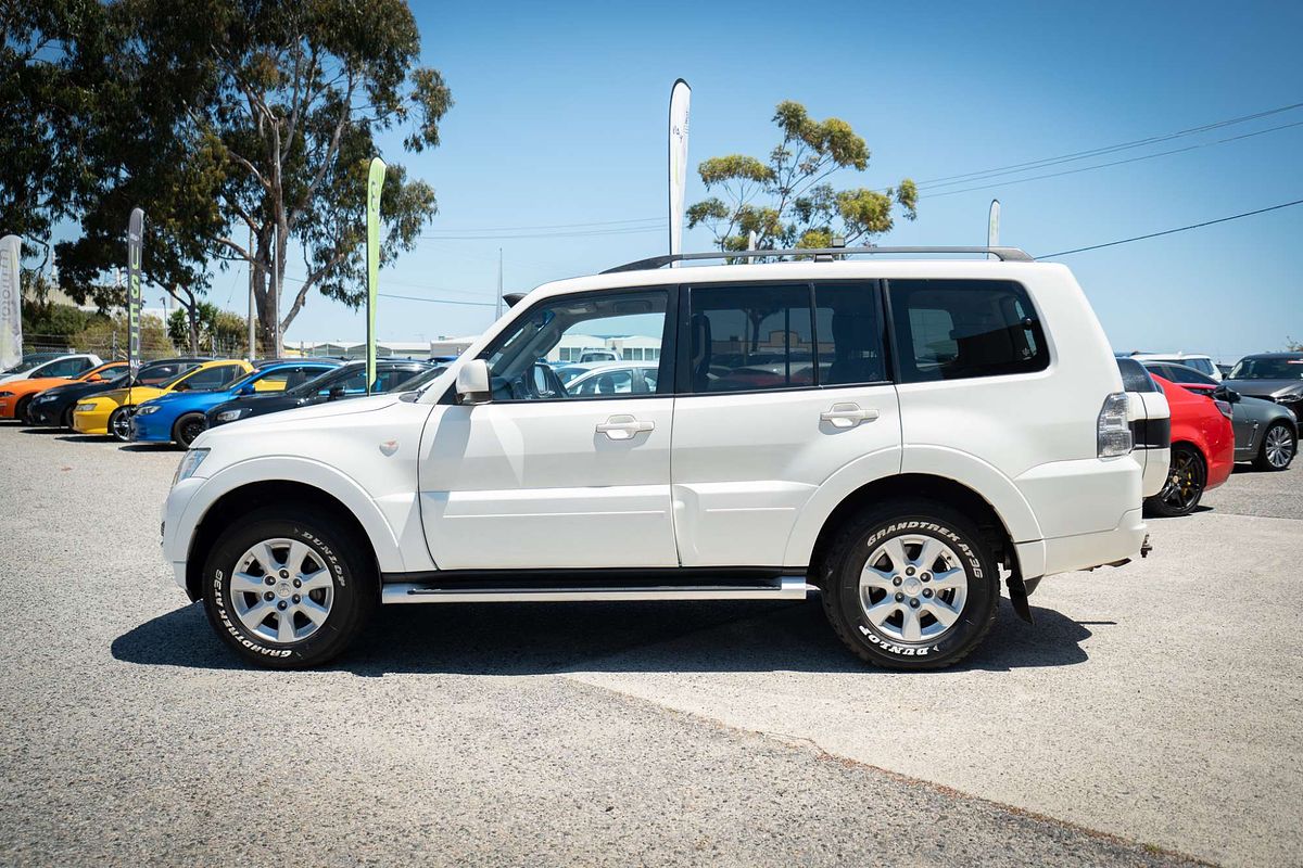 2016 Mitsubishi Pajero GLX NX