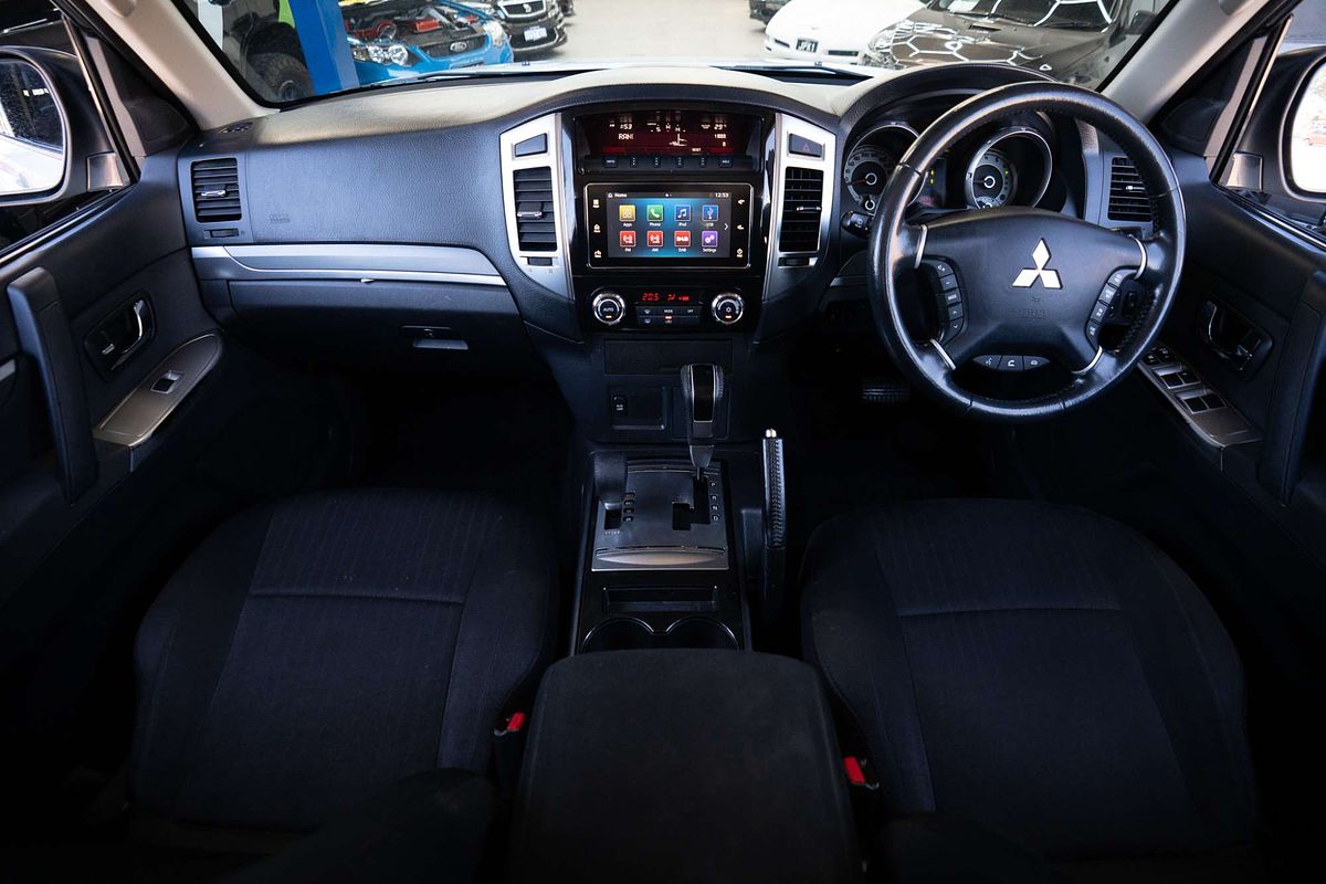 2016 Mitsubishi Pajero GLX NX