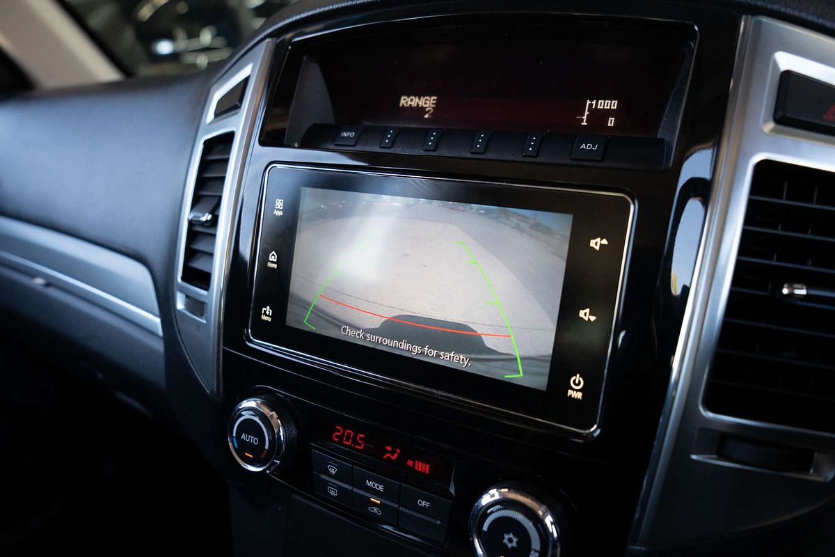 2016 Mitsubishi Pajero GLX NX