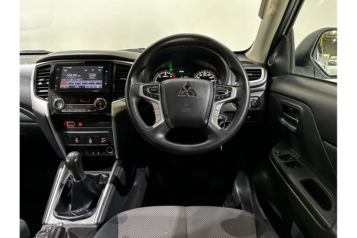 2022 Mitsubishi Triton GLX+ MR 4X4