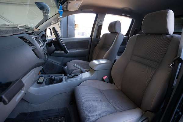 2010 Toyota Hilux SR5 KUN26R 4X4