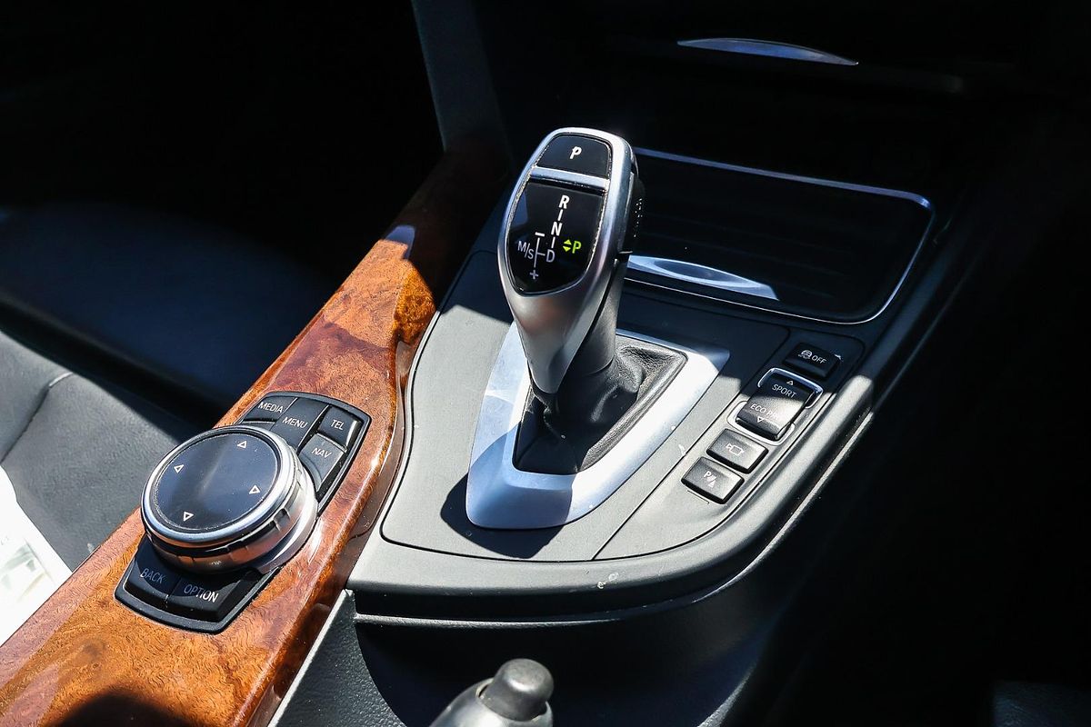 2014 BMW 3 Series 328i Sport Line F30