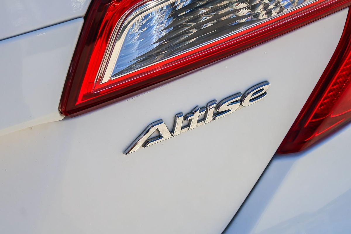 2013 Toyota Camry Altise ASV50R