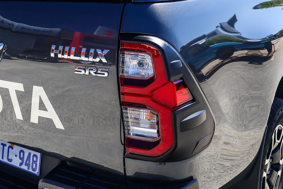 2021 Toyota Hilux SR5 GUN126R 4X4