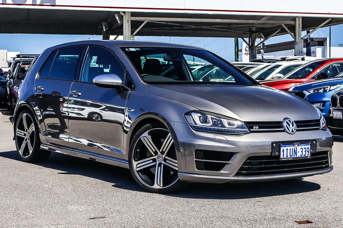 2015 Volkswagen Golf R 7