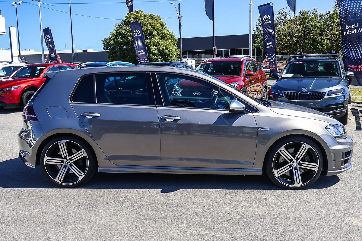 2015 Volkswagen Golf R 7