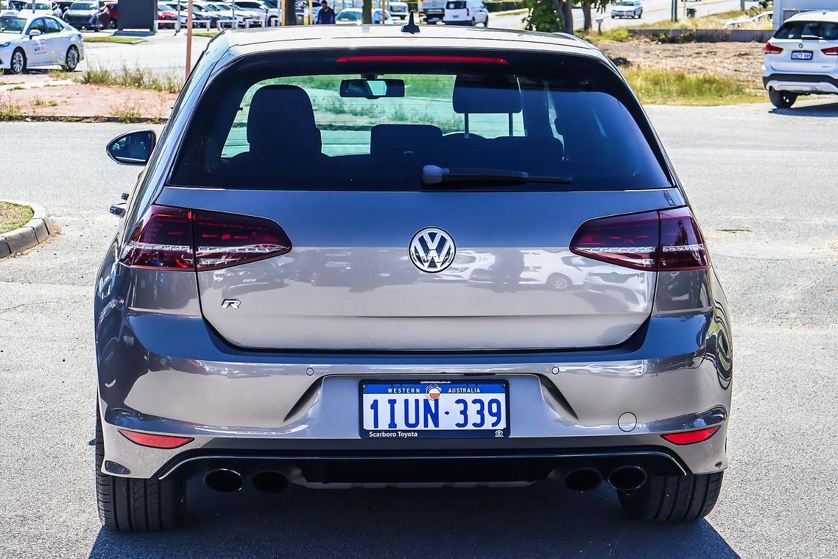 2015 Volkswagen Golf R 7