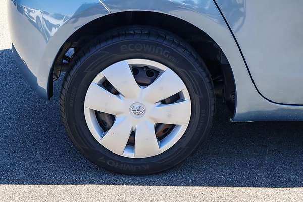 2007 Toyota Yaris YR NCP90R