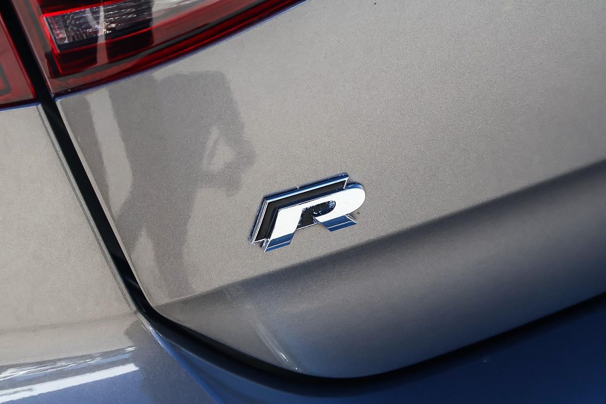 2015 Volkswagen Golf R 7