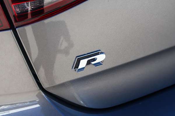 2015 Volkswagen Golf R 7
