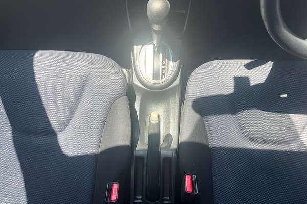 2012 Honda Jazz GLi GE