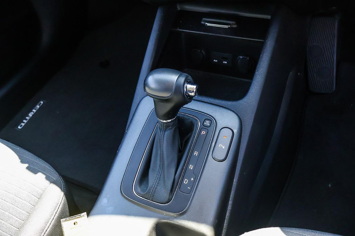 2014 Kia Cerato Si YD