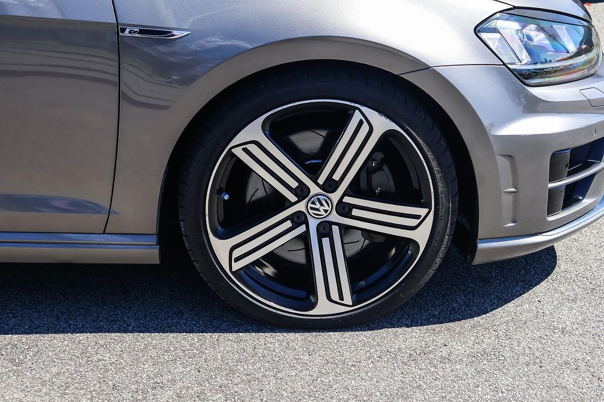 2015 Volkswagen Golf R 7