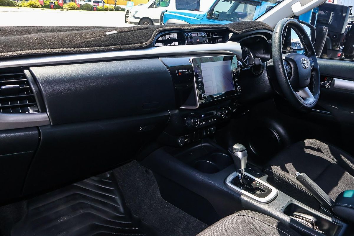 2021 Toyota Hilux SR5 GUN126R 4X4