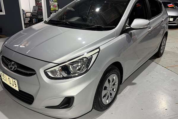 2016 Hyundai Accent Active RB4