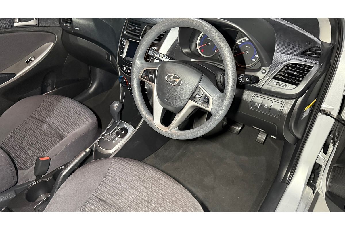 2016 Hyundai Accent Active RB4