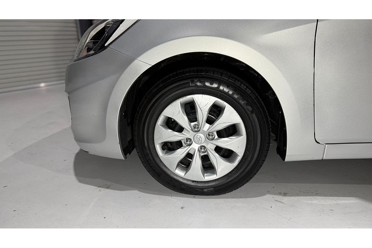 2016 Hyundai Accent Active RB4