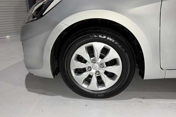 2016 Hyundai Accent Active RB4