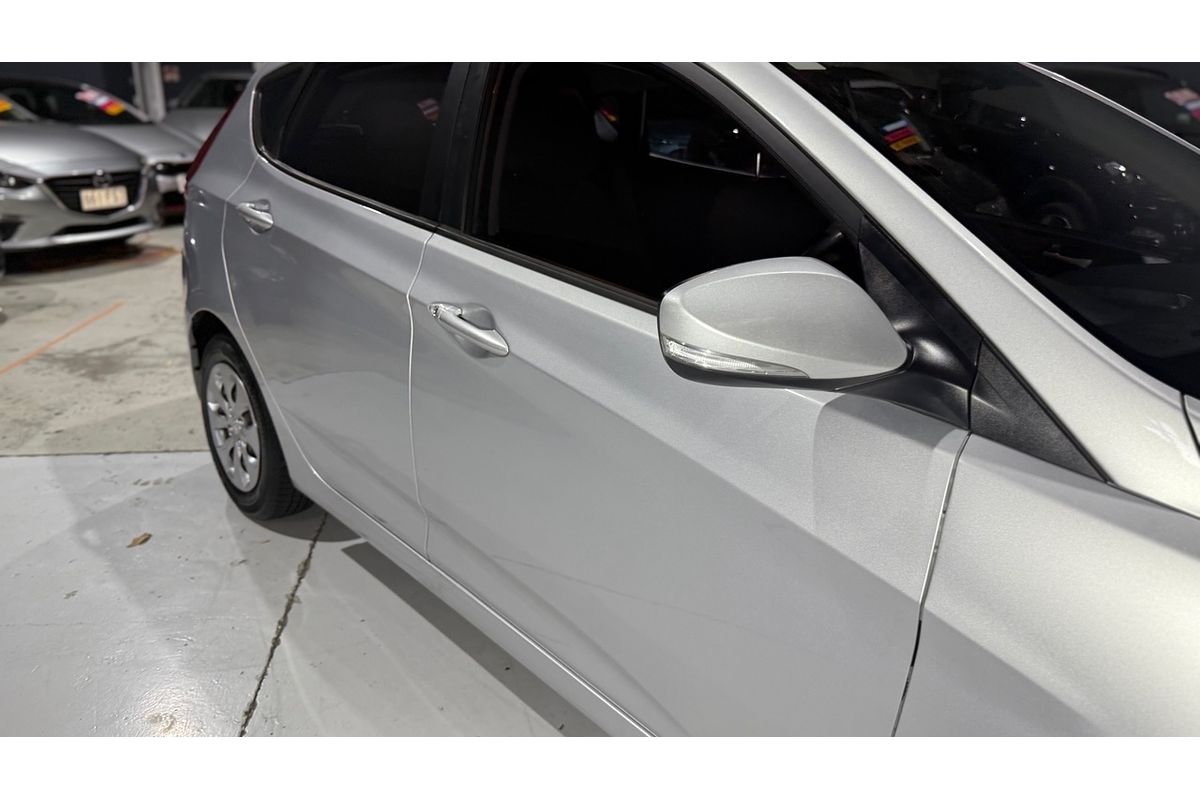 2016 Hyundai Accent Active RB4