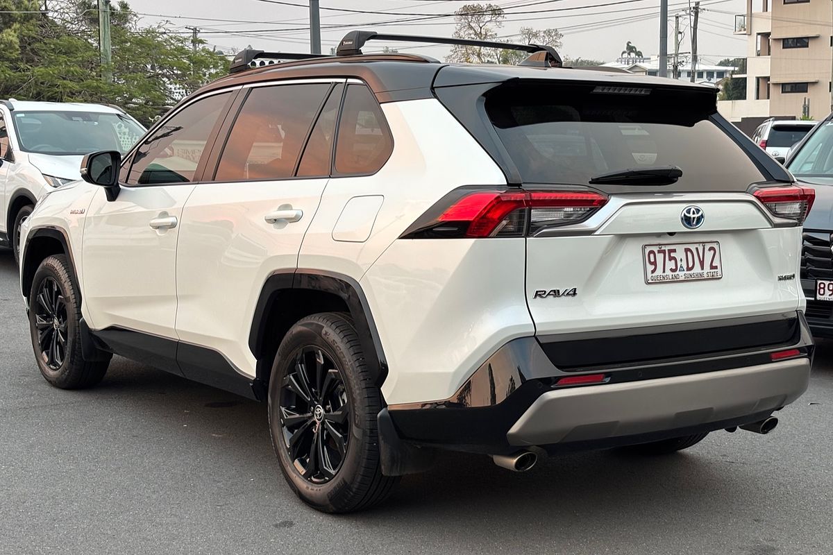 2022 Toyota RAV4 XSE AXAH54R