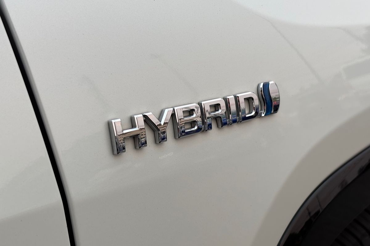 2022 Toyota RAV4 XSE AXAH54R