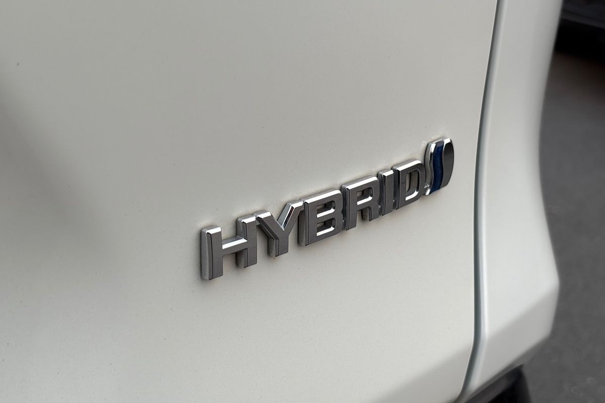 2022 Toyota RAV4 XSE AXAH54R