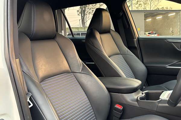 2022 Toyota RAV4 XSE AXAH54R