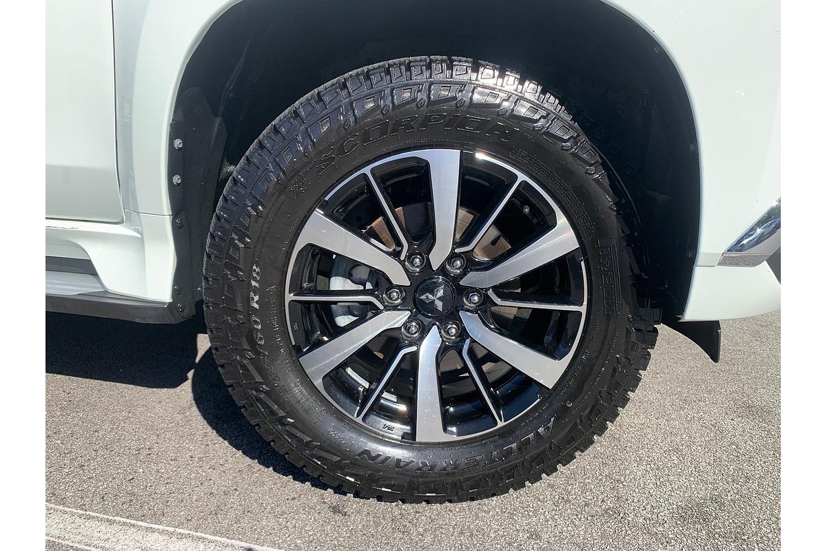 2017 Mitsubishi Pajero Sport GLS QE