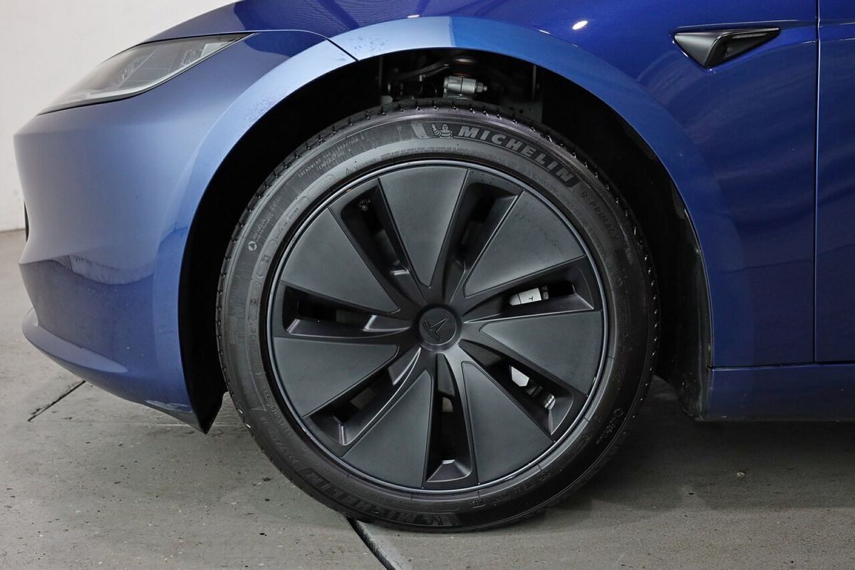 2024 Tesla Model 3 Rear-Wheel Drive