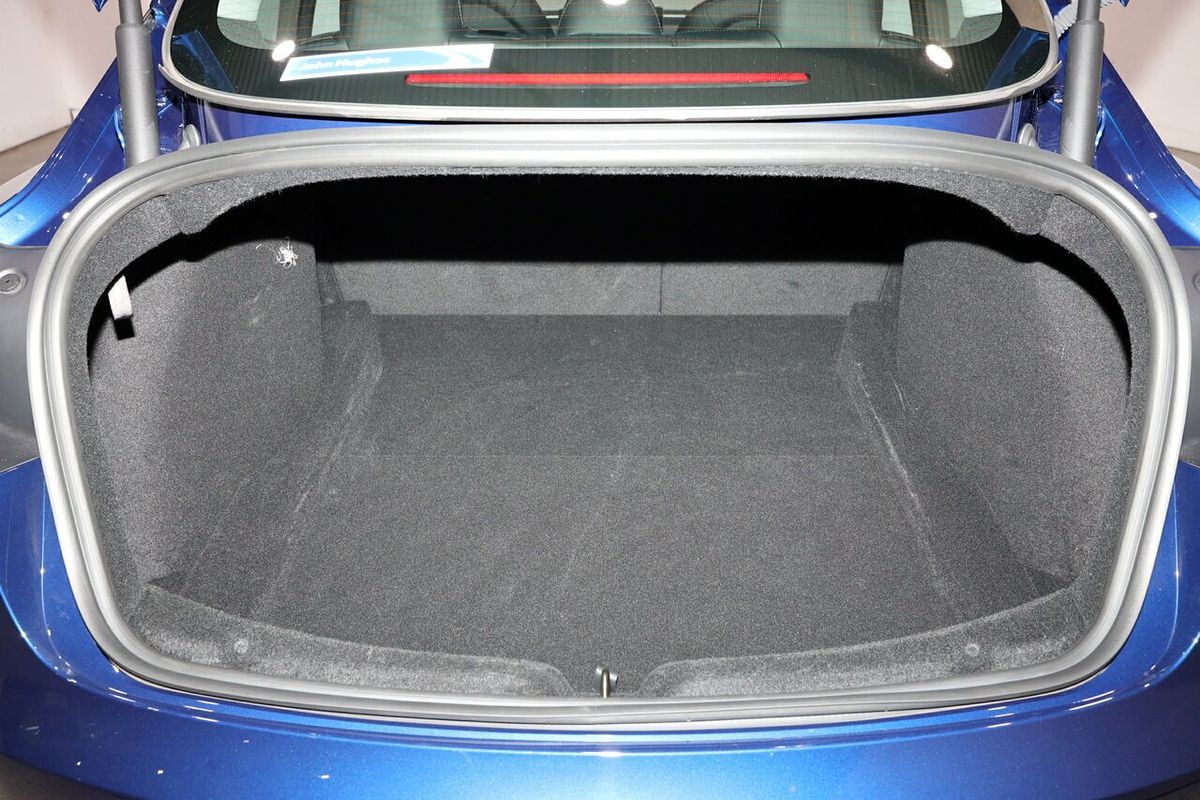 2024 Tesla Model 3 Rear-Wheel Drive
