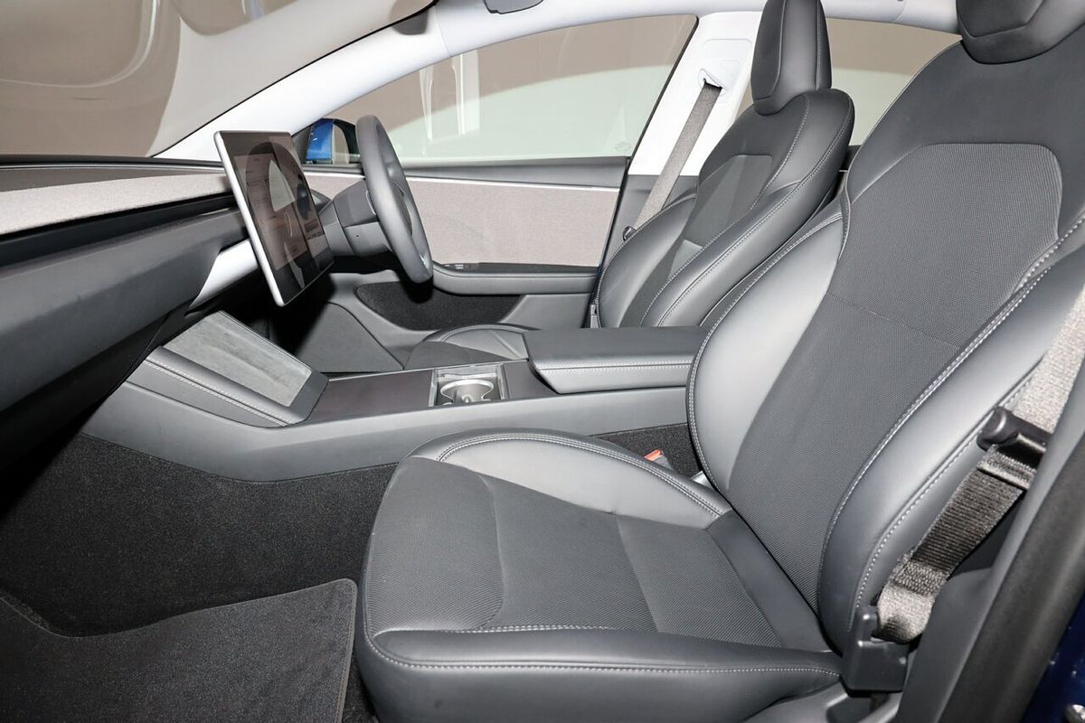 2024 Tesla Model 3 Rear-Wheel Drive