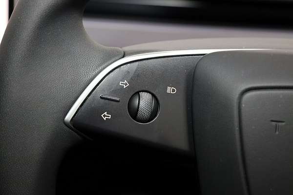 2024 Tesla Model 3 Rear-Wheel Drive
